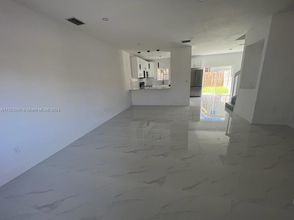 14346 Sw 134th Pl - Photo 2