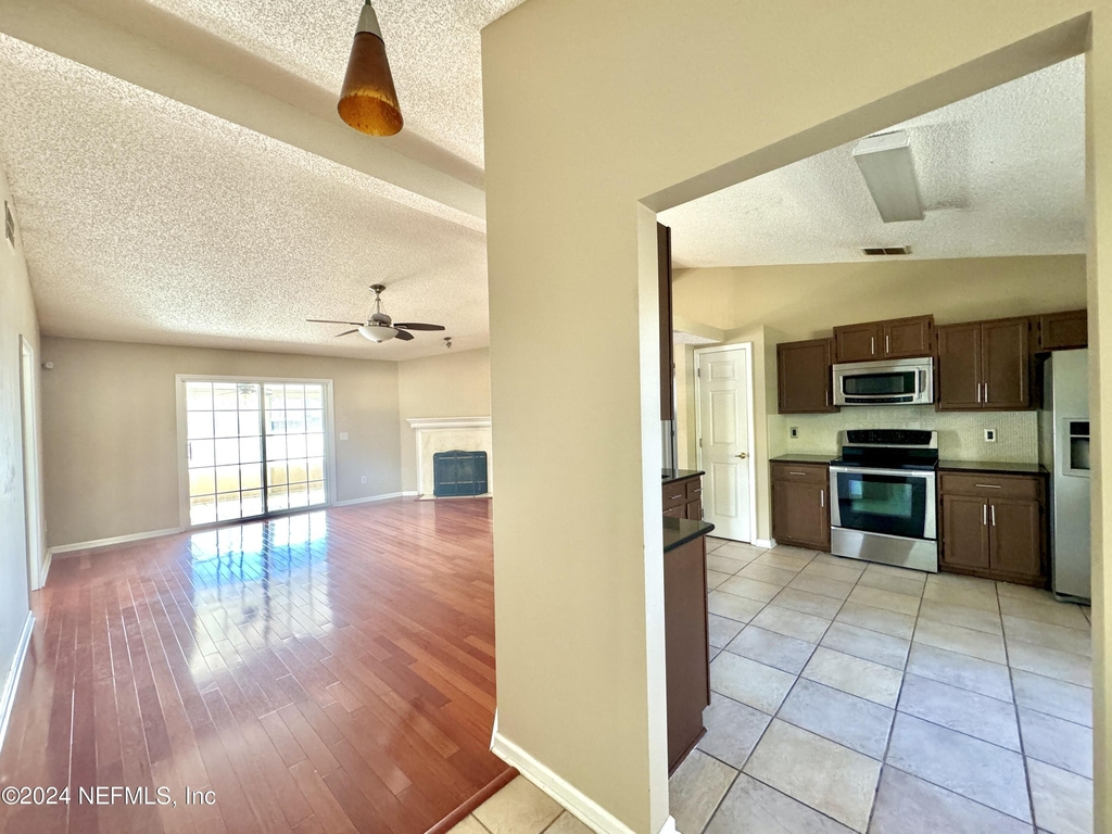 12388 Eagles Claw Lane - Photo 2