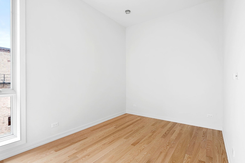 1607 W Le Moyne Street - Photo 15