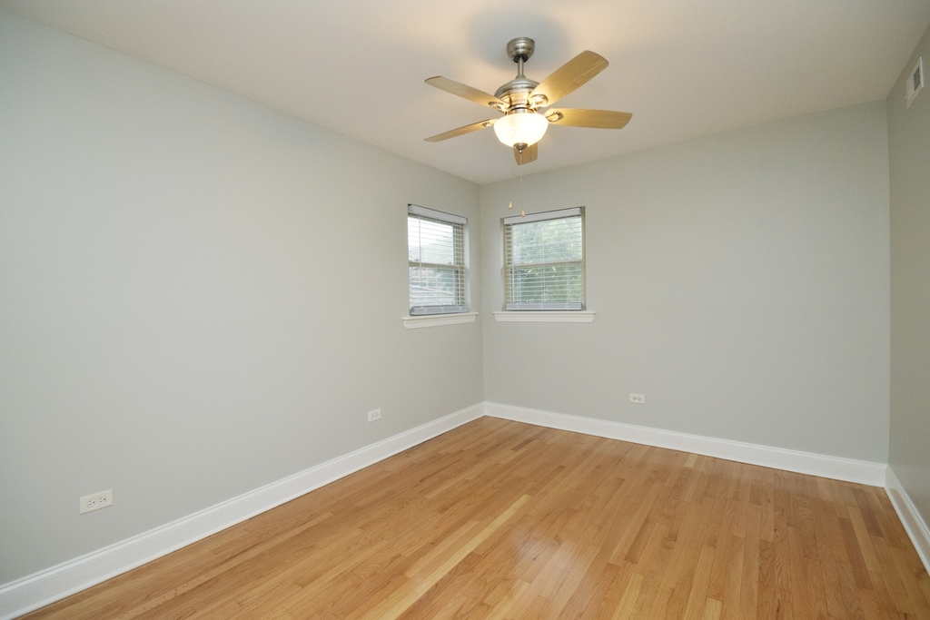 1343 W Winona Street - Photo 5