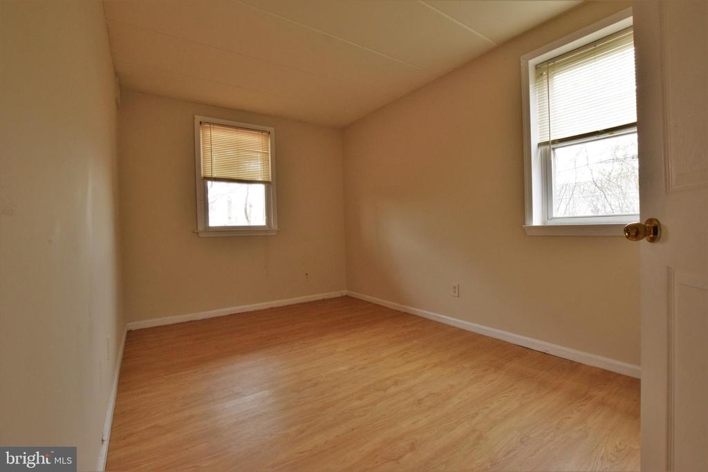 216 W Chester Pike - Photo 23