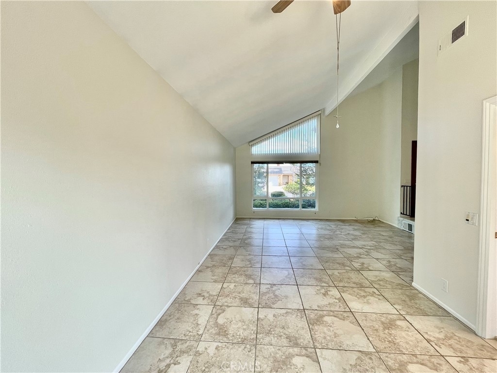 29221 Tieree Street - Photo 9