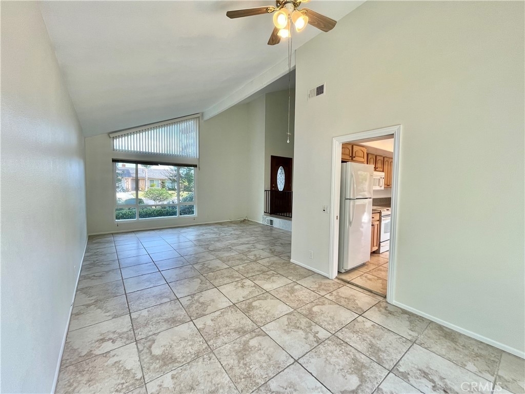 29221 Tieree Street - Photo 10