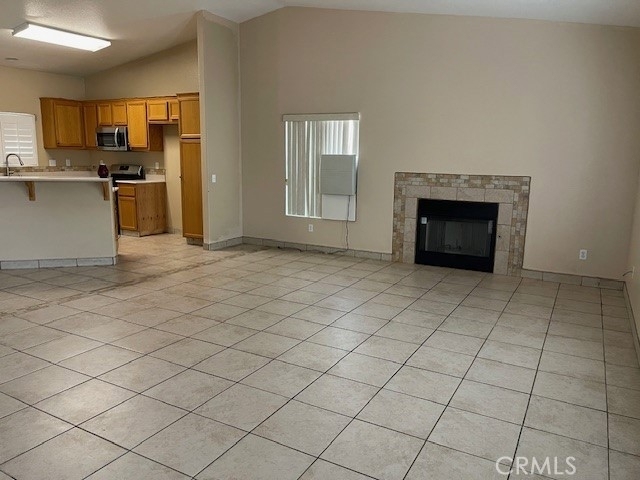 16024 Llanada Avenue - Photo 2