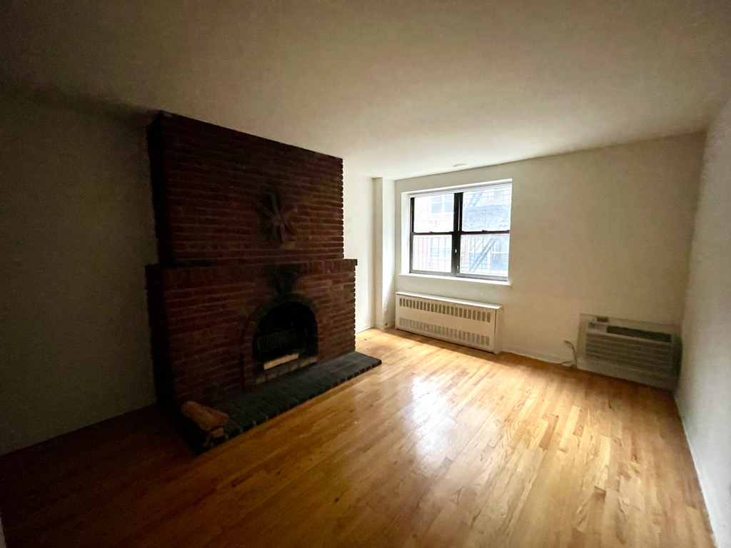 327 East 34th Street - Photo 1