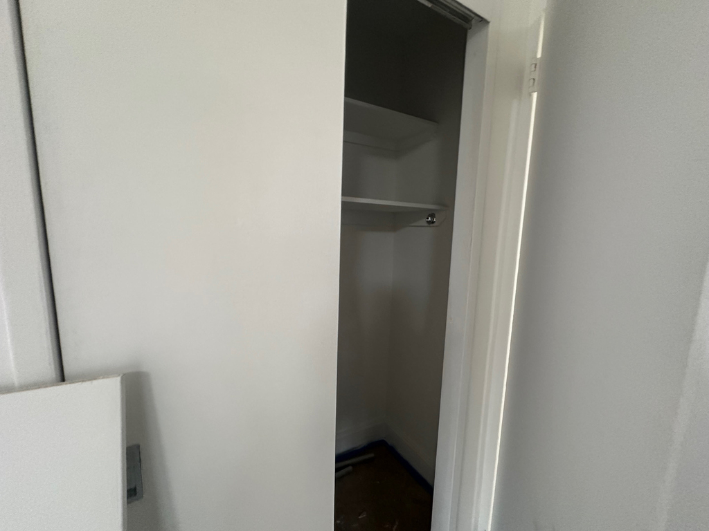 401 East 88th Street - Photo 6