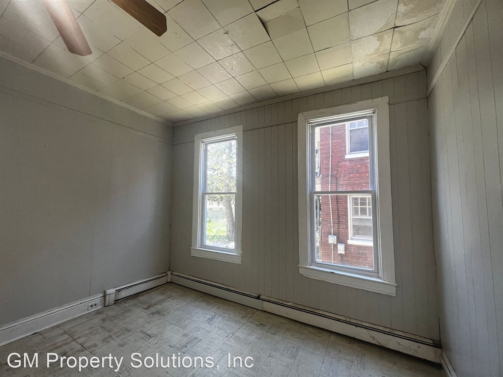 306 W Jackson Street - Photo 36