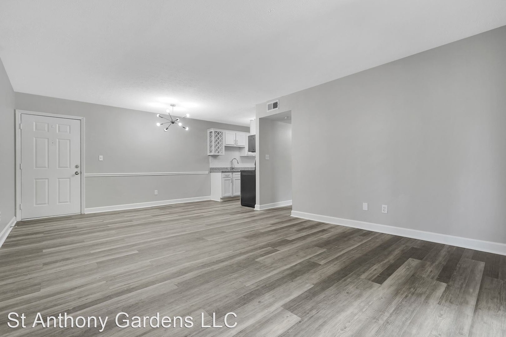 3130 St Anthony Gardens Dr. - Photo 2