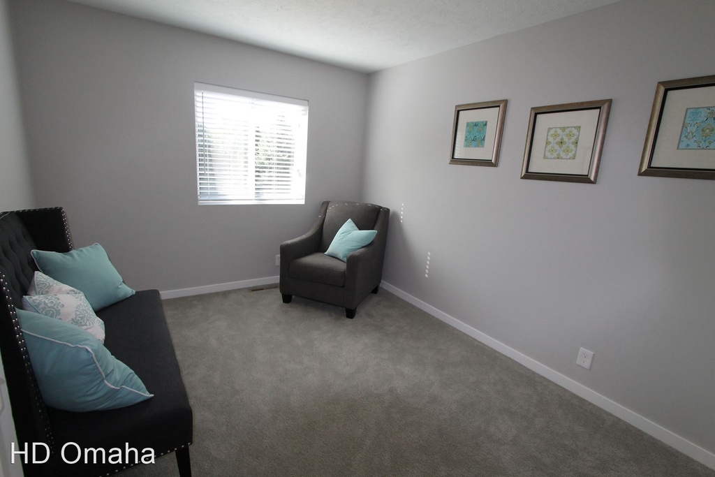 7312 South 81st Street - Photo 12