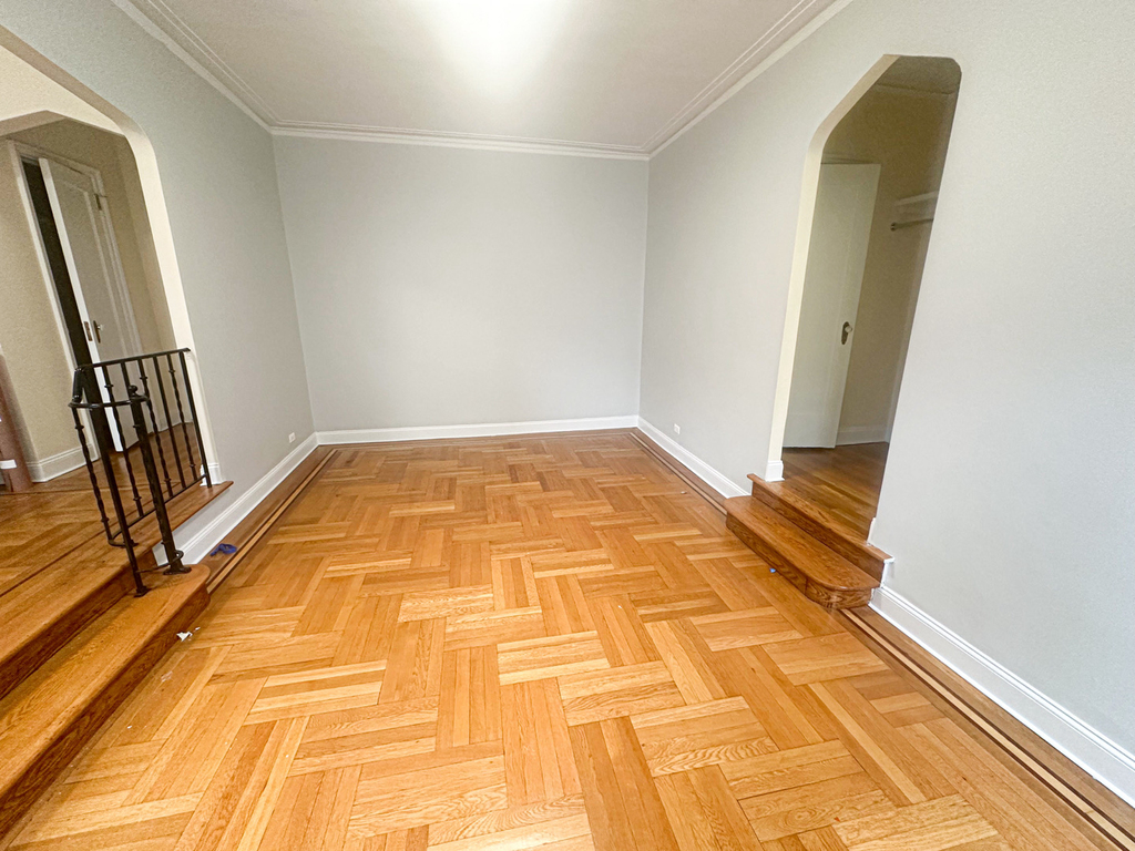 567 Ft Washington Avenue - Photo 2