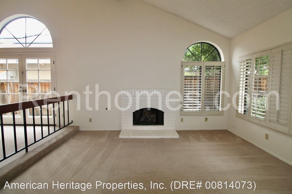 13845 Davenport Avenue - Photo 10