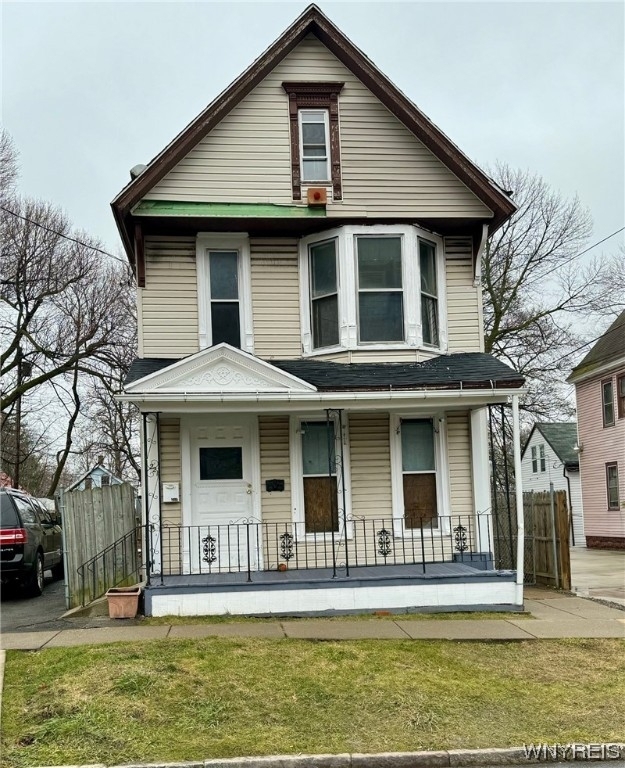 221 Maple Street - Photo 0