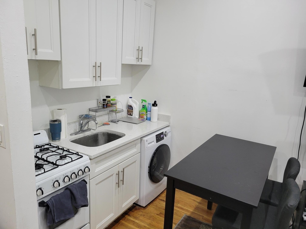 366 West 23rd Street - Photo 1