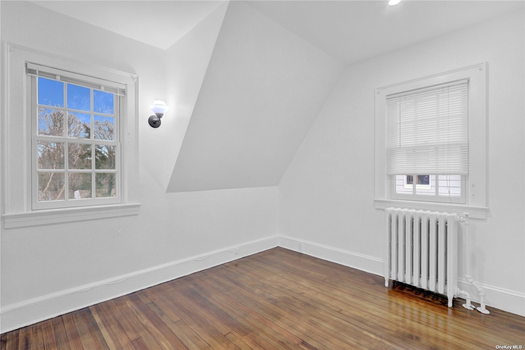 105 Laurel Avenue - Photo 12