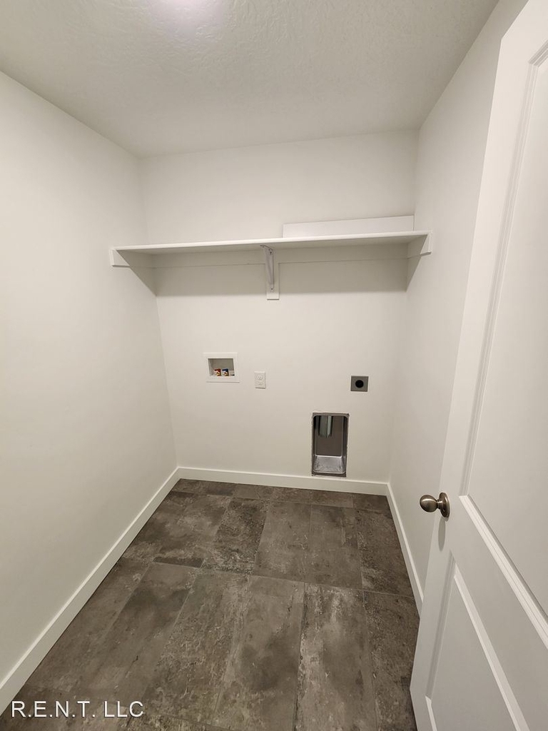 761 W Blue Magic Lane, Unit #303 - Photo 10