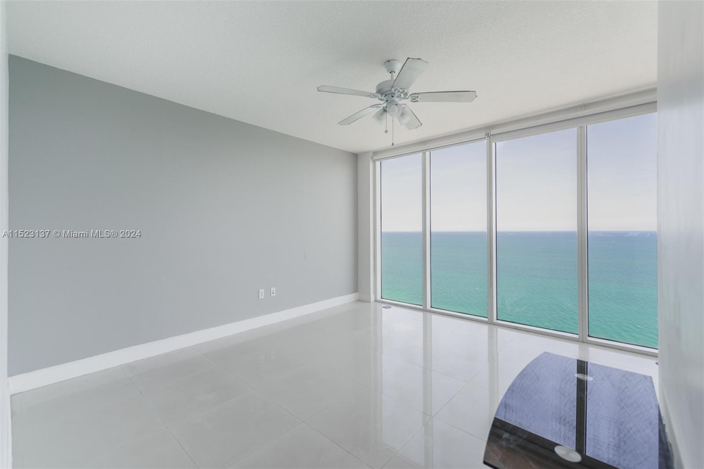 16699 Collins Ave - Photo 7