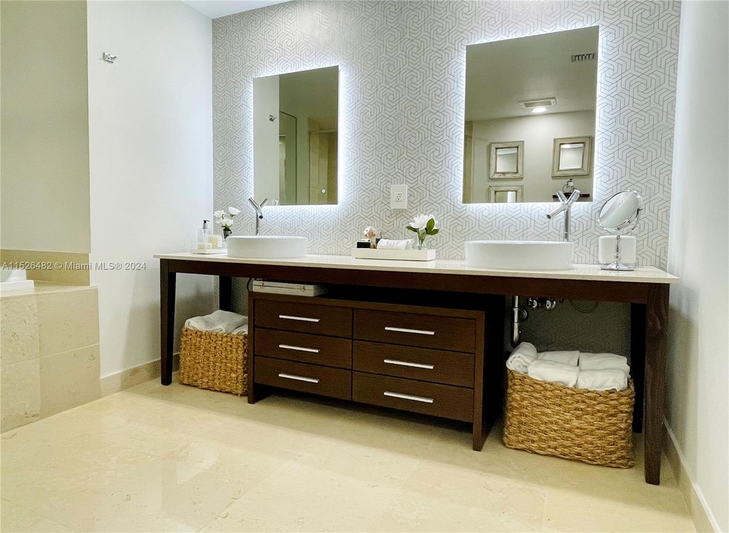 495 Brickell Ave - Photo 10