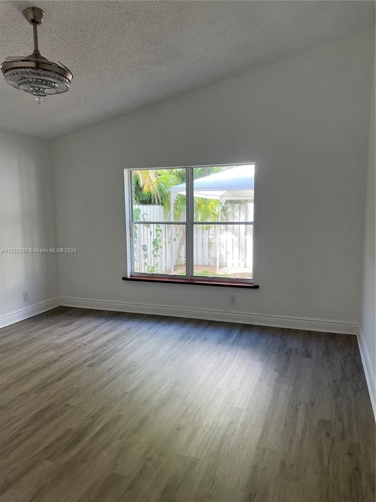 5252 Sw 38th Way - Photo 14