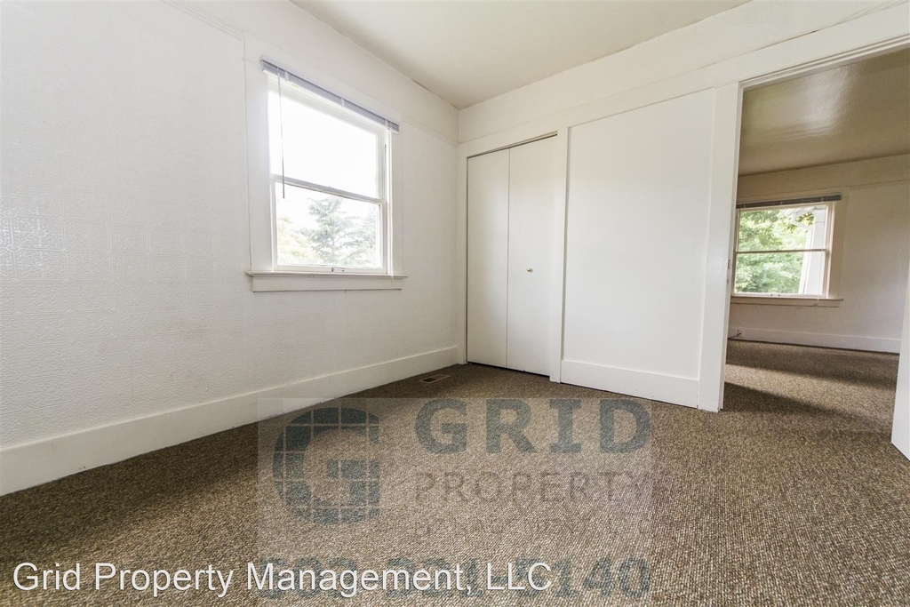 7306 N Fiske Ave - Photo 7