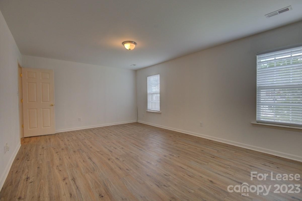 13609 Armour Ridge Drive - Photo 19