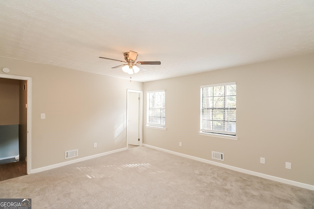 6989 Cedar Drive - Photo 10