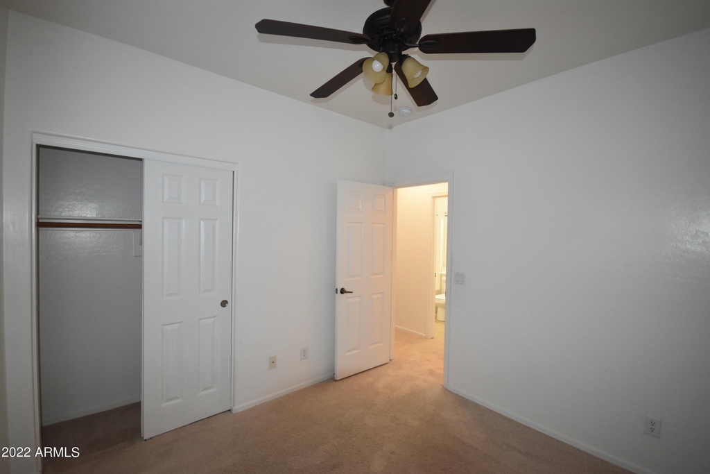 11633 W Jackson Street - Photo 36