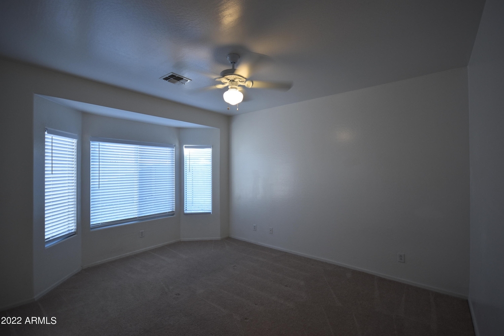 11633 W Jackson Street - Photo 26