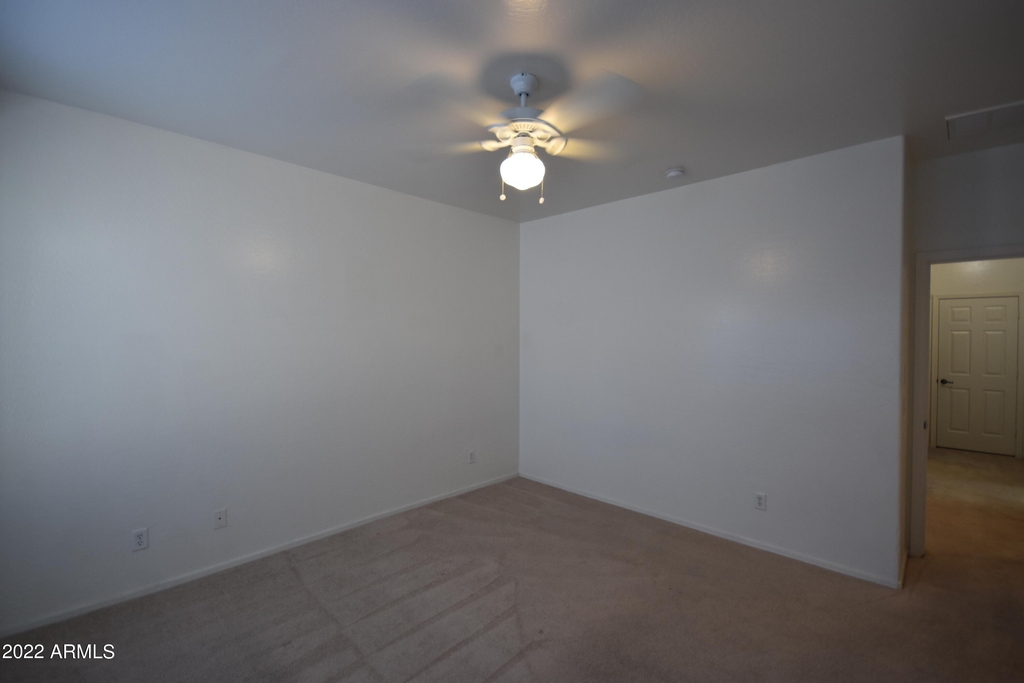 11633 W Jackson Street - Photo 28