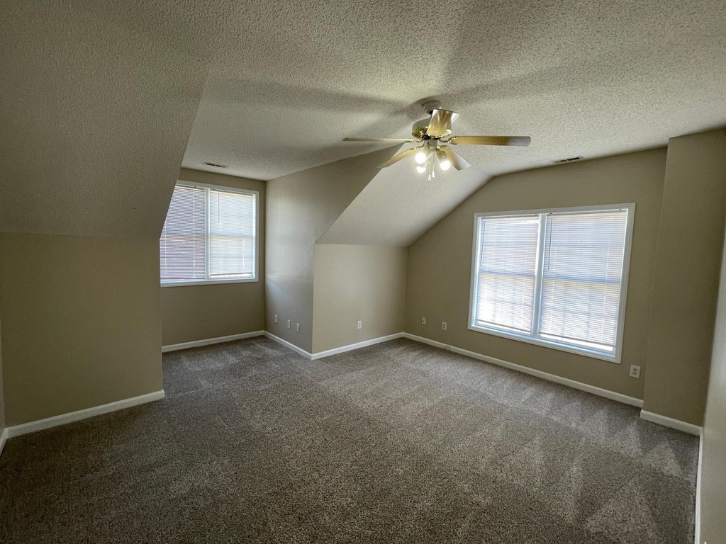 8605 Rosecliff Court - Photo 20
