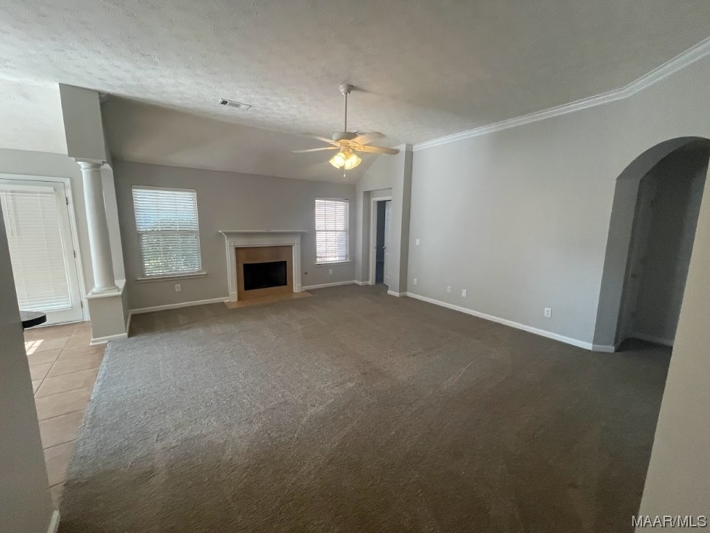 1070 E Poplar Street - Photo 2