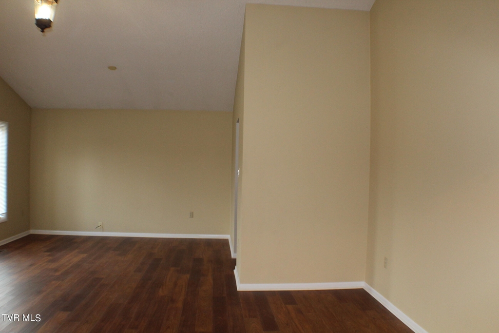 316 Ferndale Lane - Photo 10