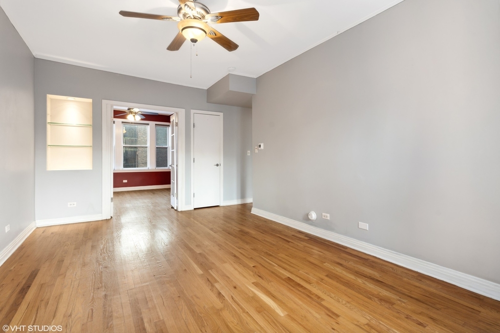 5111 N Kenmore Avenue - Photo 2