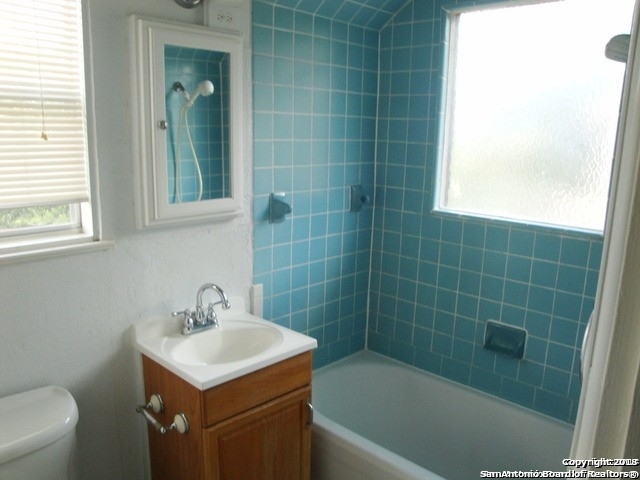 409 W Lynwood Ave - Photo 6