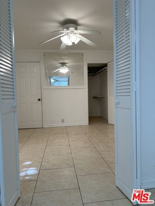 946 N Doheny Drive - Photo 13