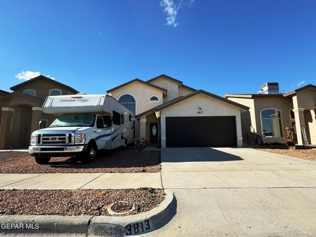 3813 Loma Dante - Photo 0