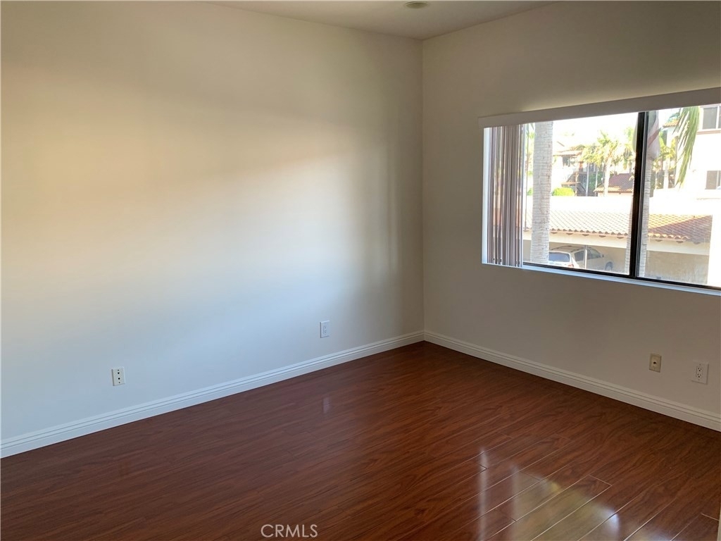 11620 Warner Avenue - Photo 13