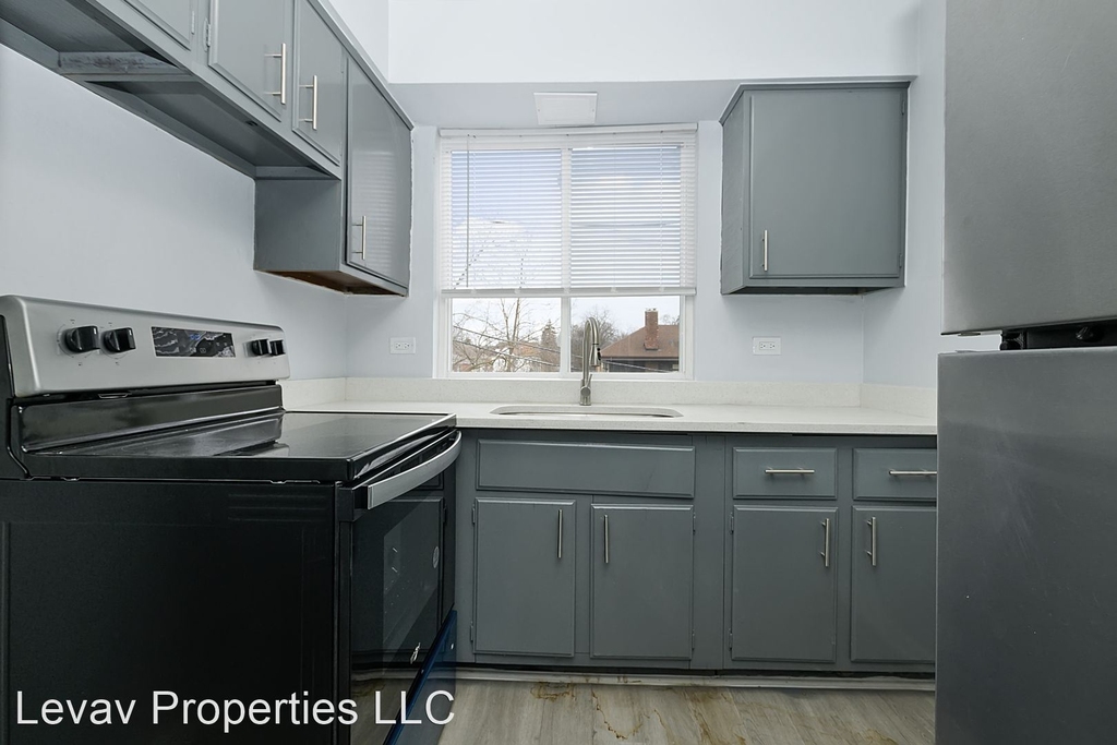 2040 W 111th St - Photo 6