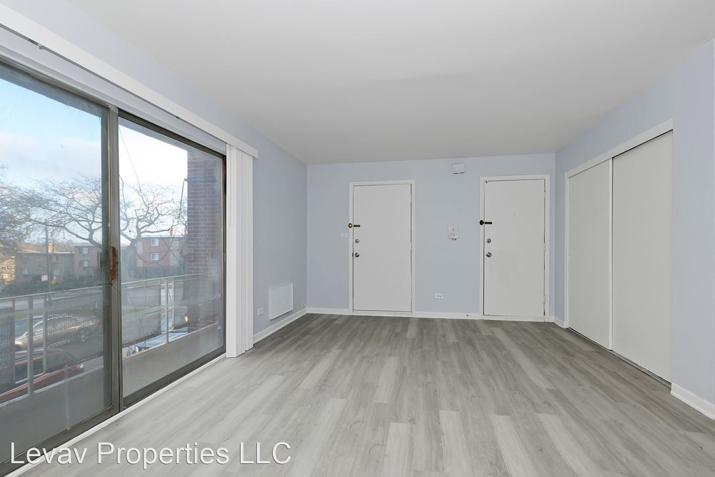 2040 W 111th St - Photo 2