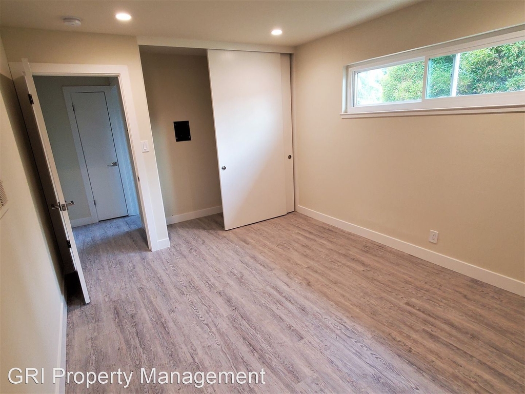 34 Visitacion Avenue - Photo 2