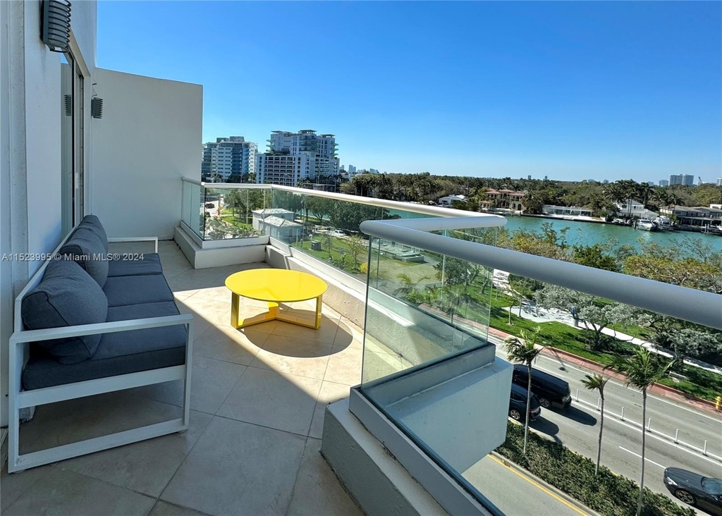 6362 Collins Ave - Photo 3