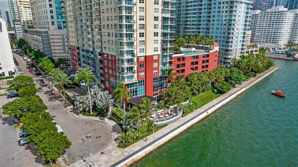 1155 Brickell Bay Dr - Photo 3