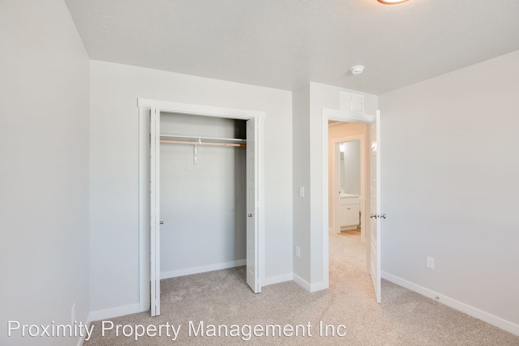 296 S. Baraya Way - Photo 14