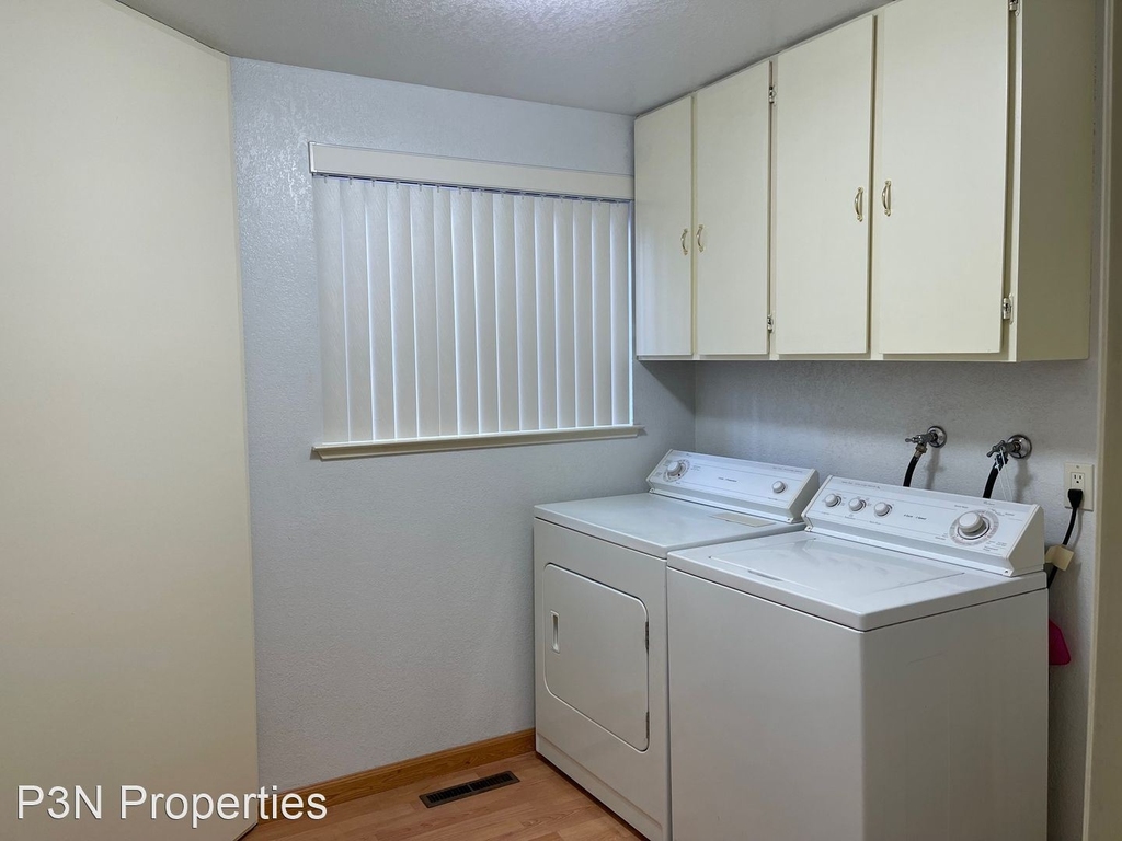 216 Robin Drive Unit 1 - Photo 11