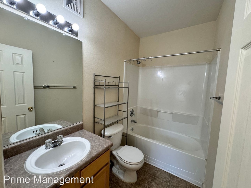 200 Talus Way #424 - Photo 8