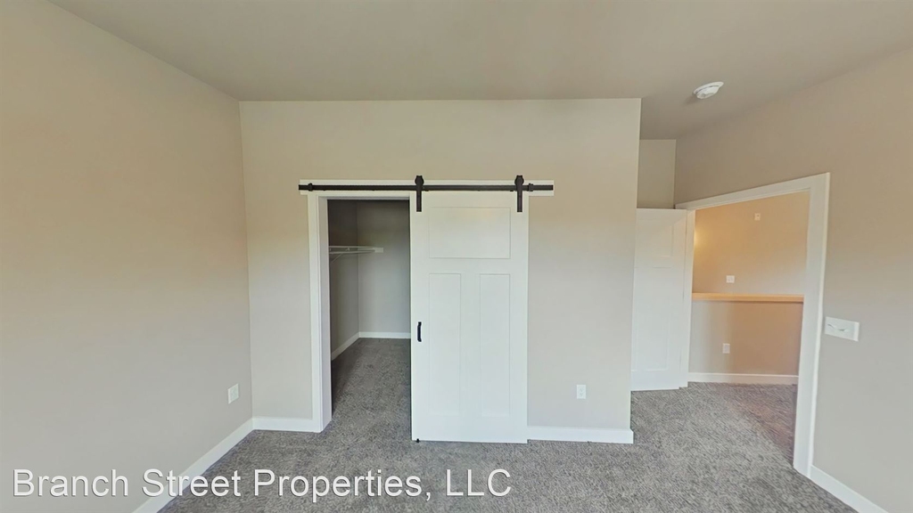 2644 Branch Street - Photo 4