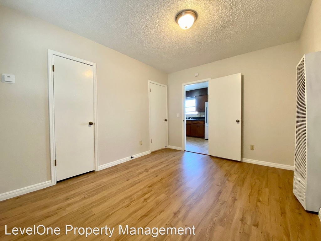 3609 N Francis Ave - Photo 5