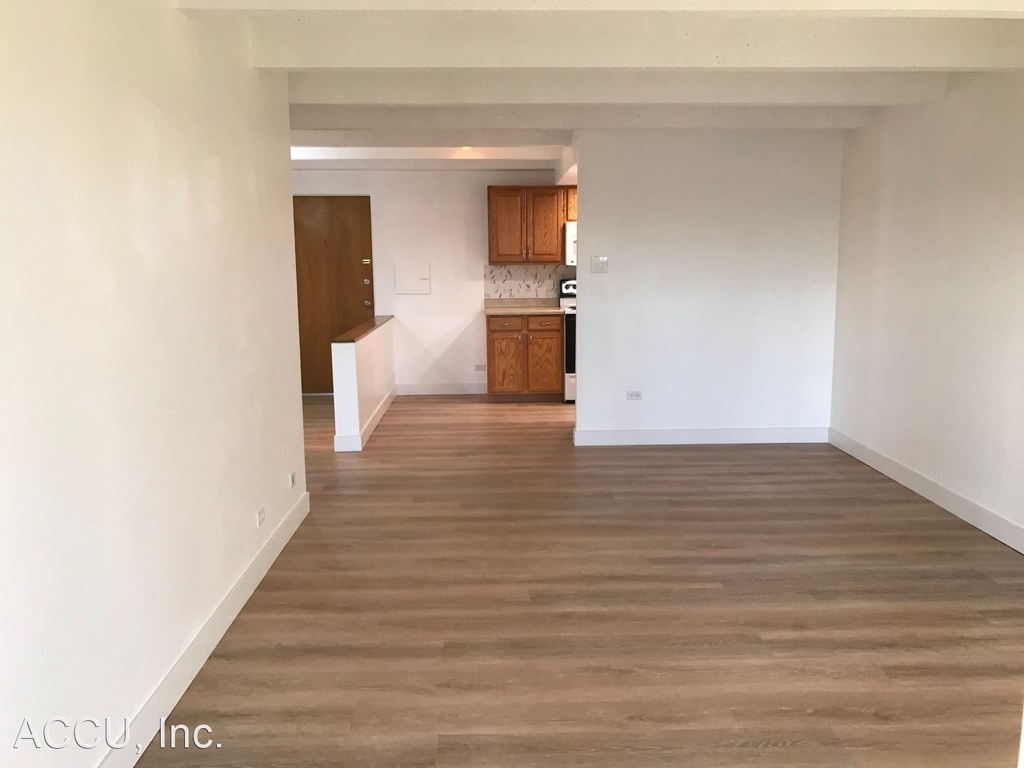 1061 Elizabeth St. - Photo 10