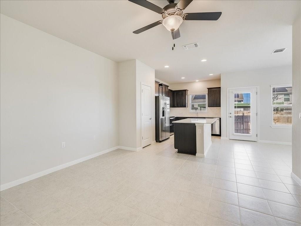 16801  Radiant Dr - Photo 2