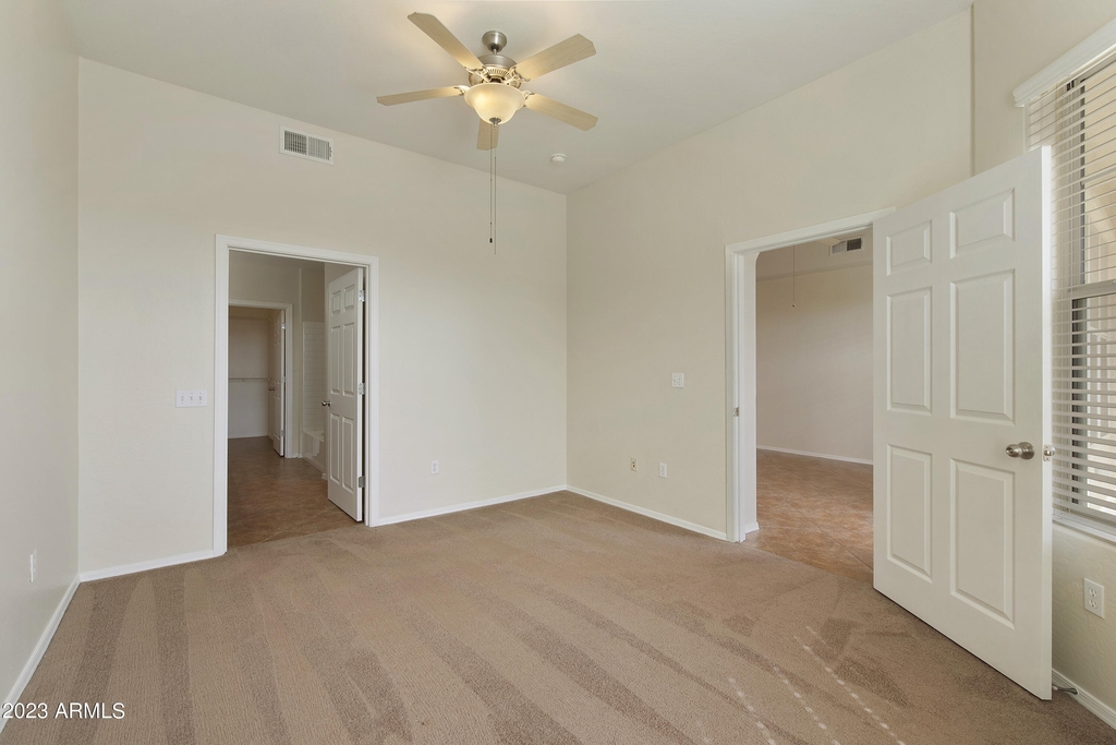 14575 W Mountain View Boulevard - Photo 13