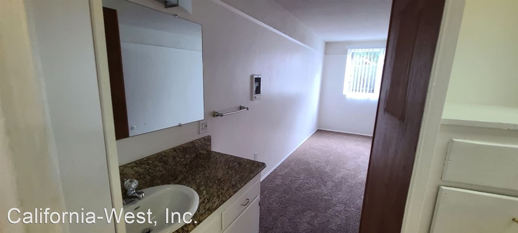 1340 Phillips Lane - Photo 5